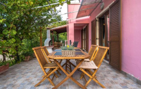 Mare Maria holiday home with free parking